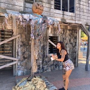 Meet your Posher, Maria